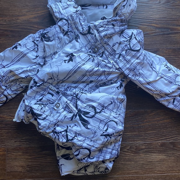 ☮️☮️☮️☮️Core powder room winter jacket very small stain on the inside ☮️☮️ 9/10 - Picture 3 of 16